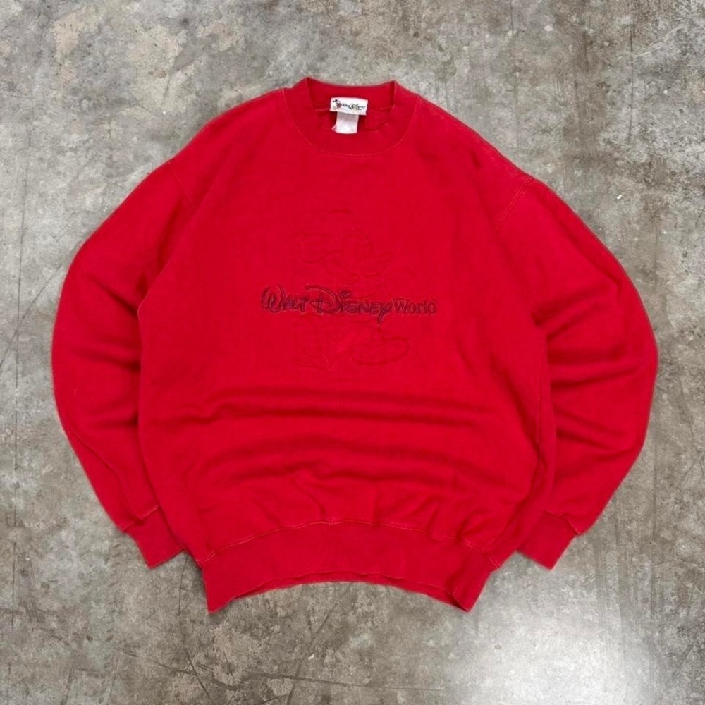 Vintage Walt Disney World Red Embossed Mickey‎ Mouse Crewneck Sweatshirt Size L